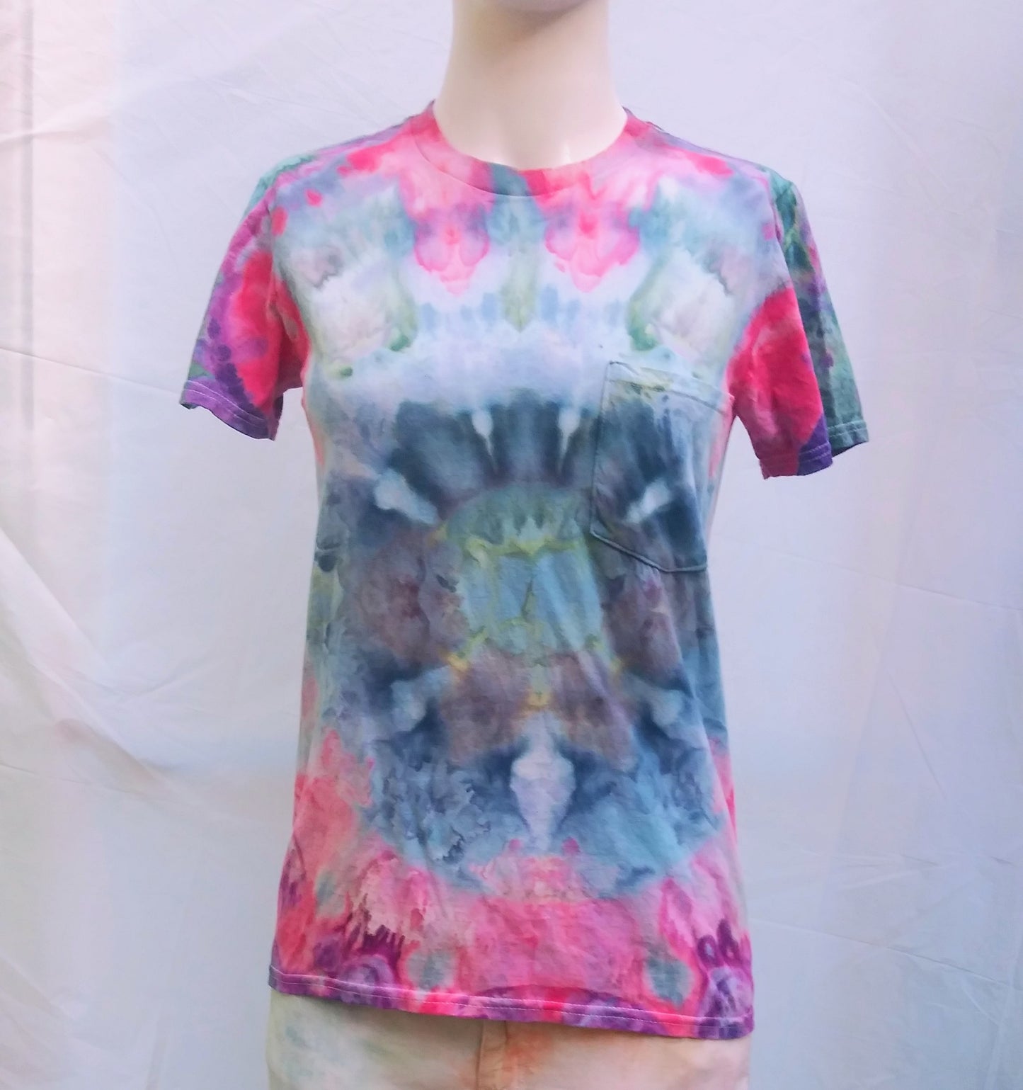 Small green blue purple pink tie-dyed pocket t-shirt