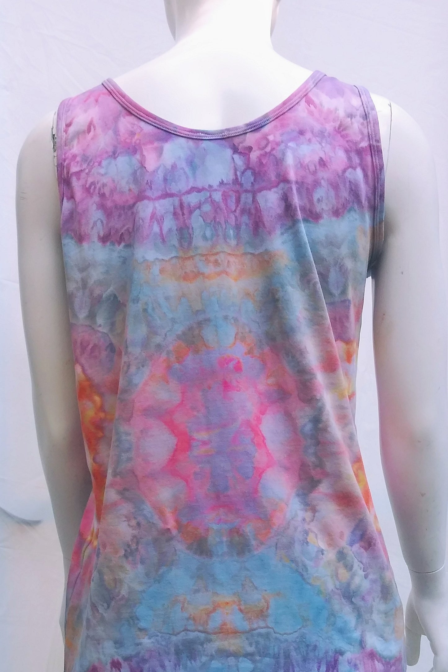 Tie-dyed Haines cotton poly mix extra large tank top