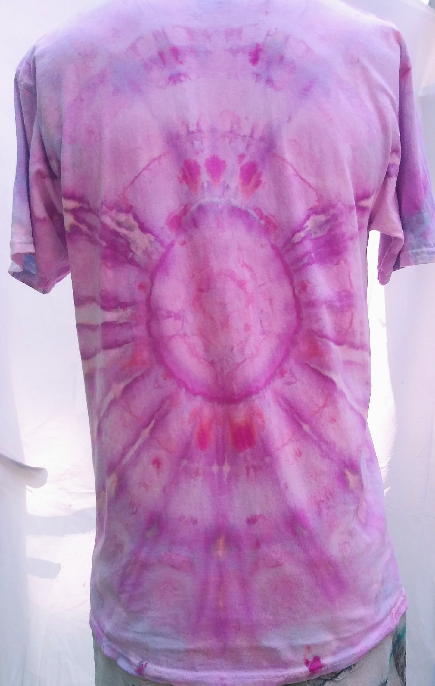 Tie dye large Gildan t-shirt