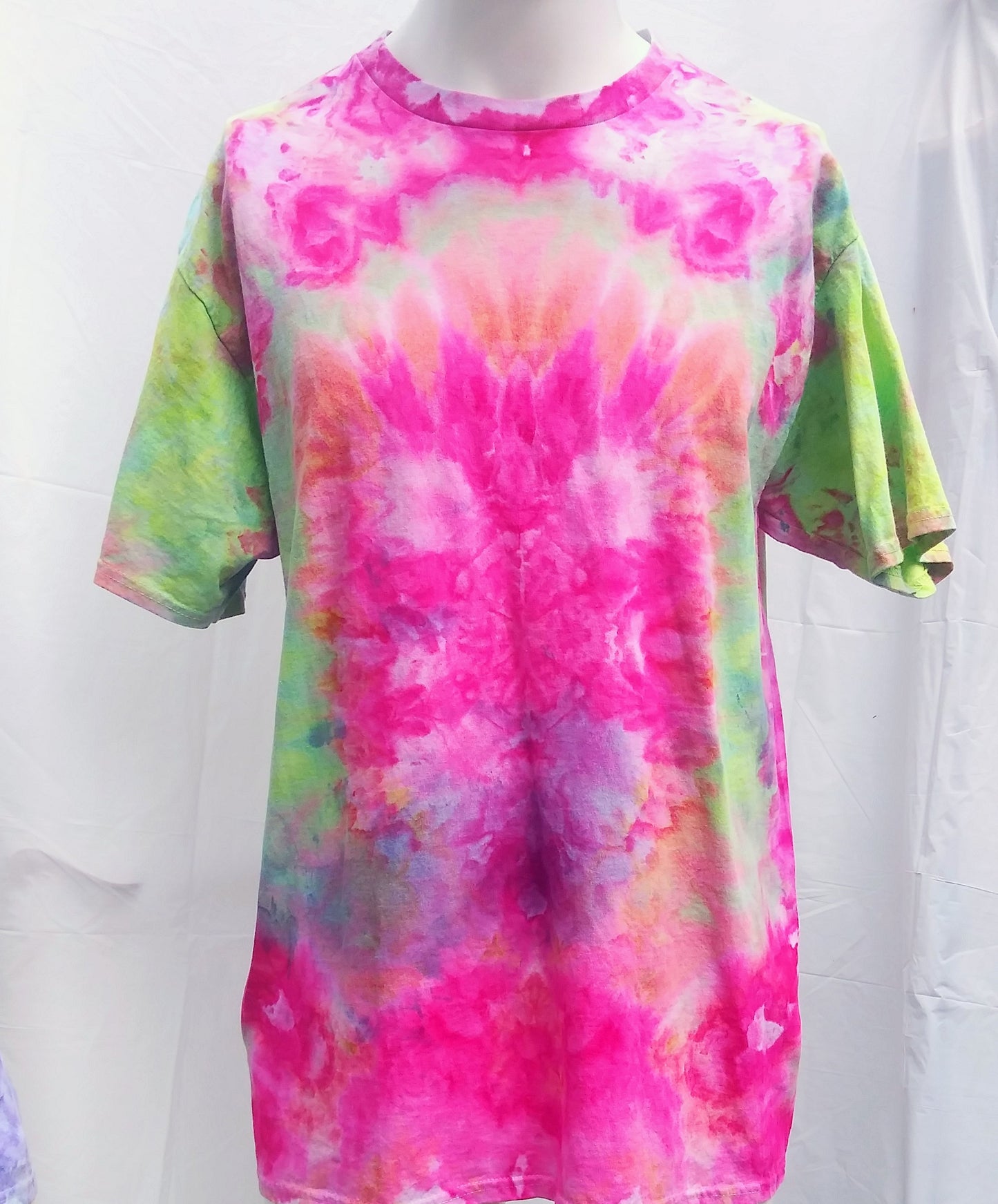 Tie dye unisex Gildan t-shirt