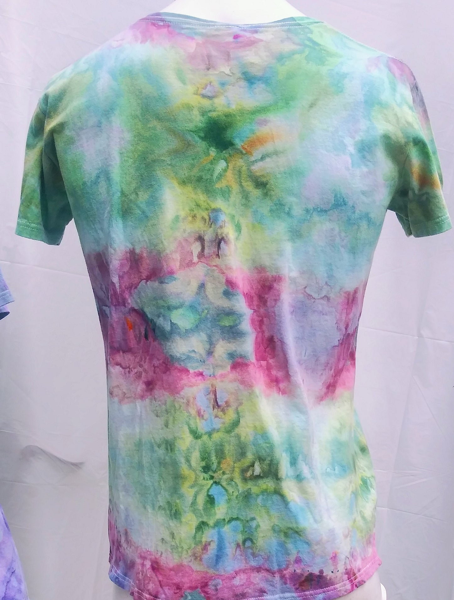 Tie-dyed lady's extra large Gildan t-shirt