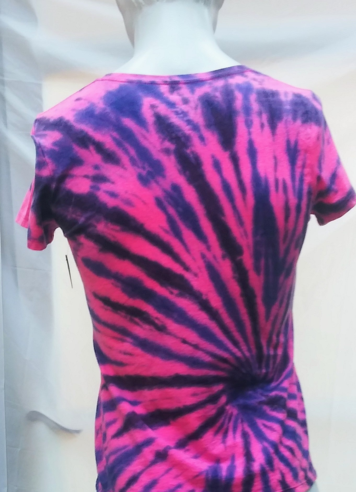 Tie-dye  hanes t-shirt