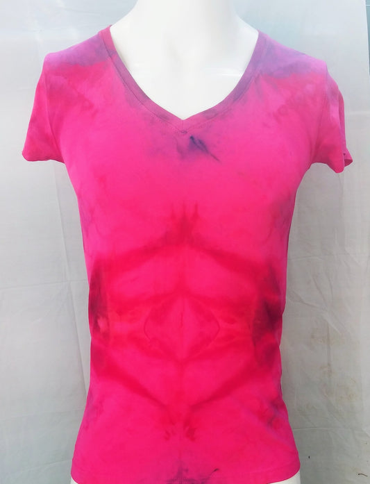 Tie dye v-neck ladies t-shirt