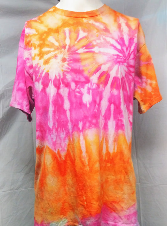 Tie dye Gildan unisex t-shirt