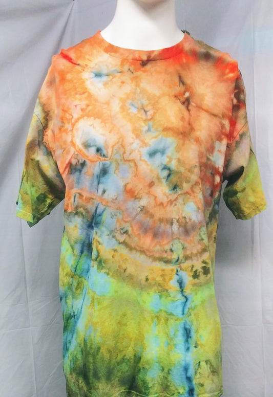 Tie-dyed extra large unisex Gildan t-shirt