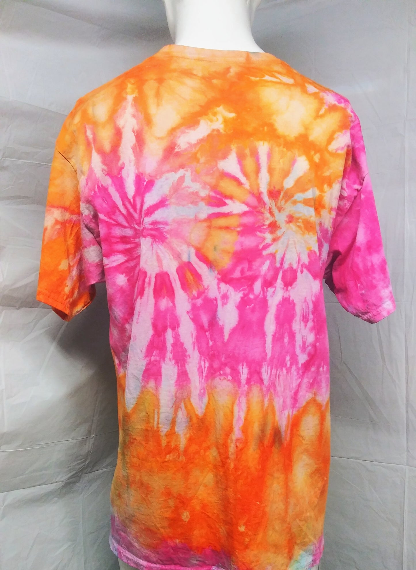 Tie dye Gildan unisex t-shirt