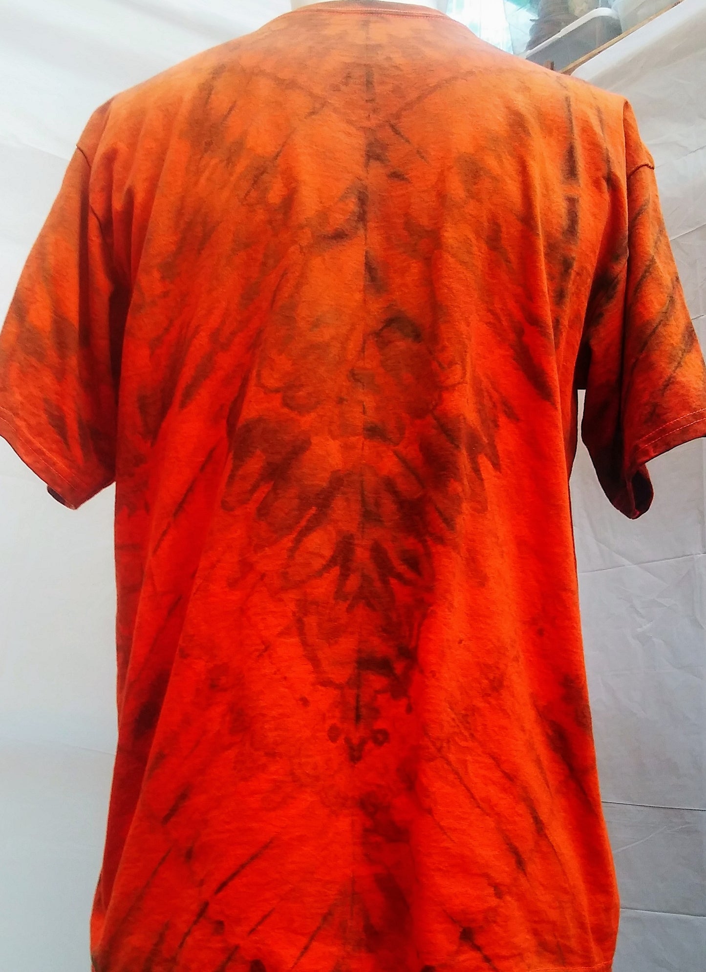 Tie-dyed Gildan extra large pocket tea #1181