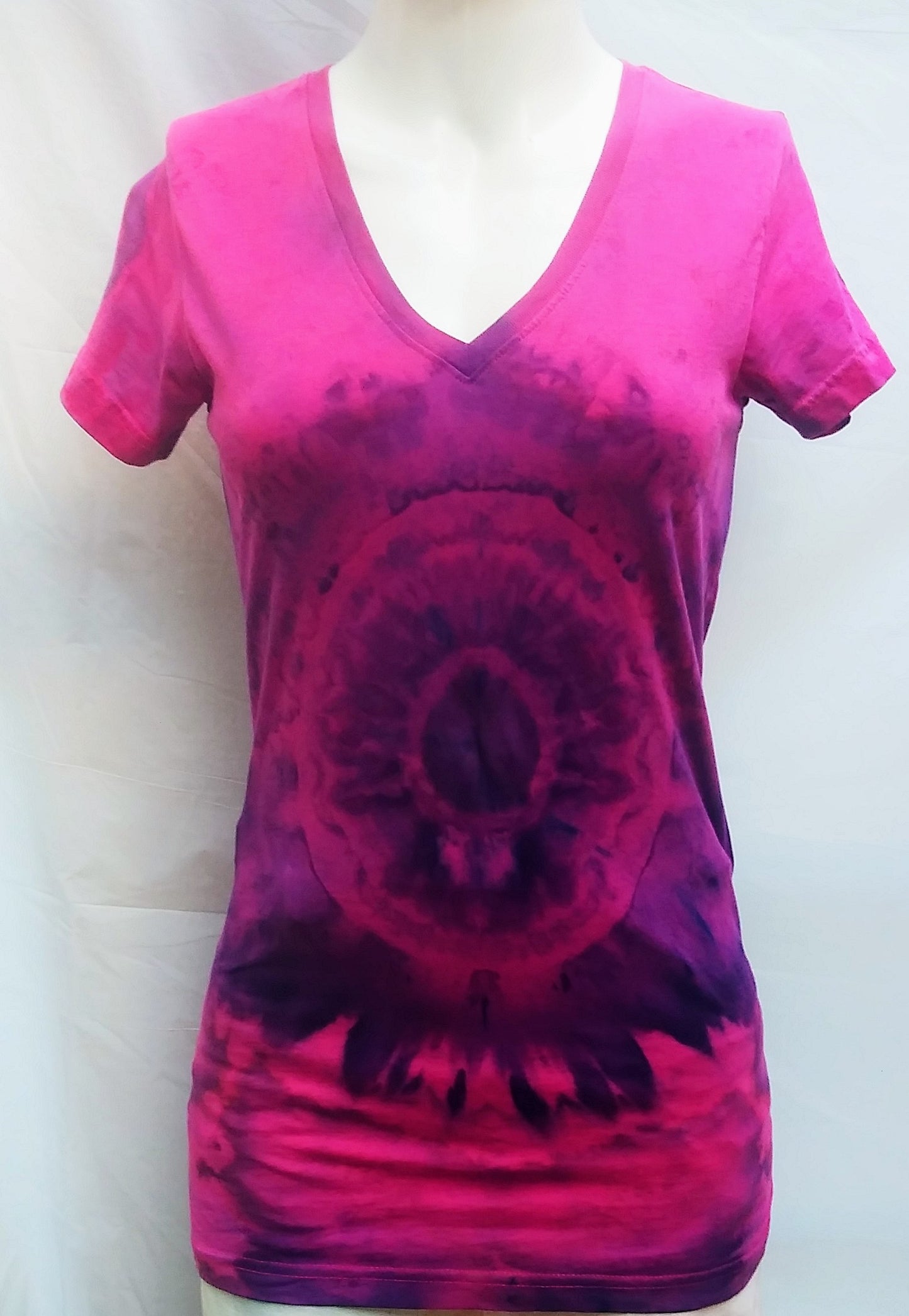 Tie-dyed v-neck l a t t-shirt #1182