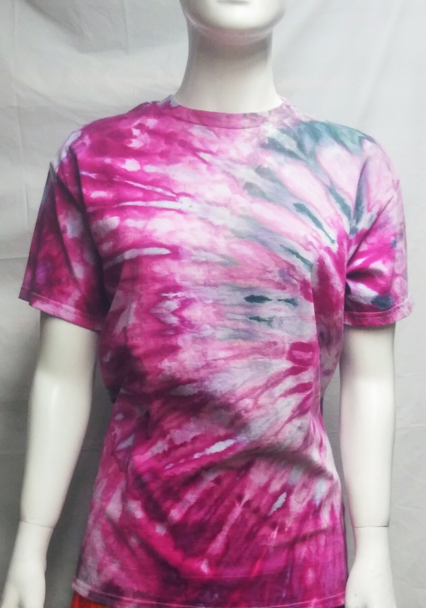 Tie dye medium Gildan t-shirt #1231