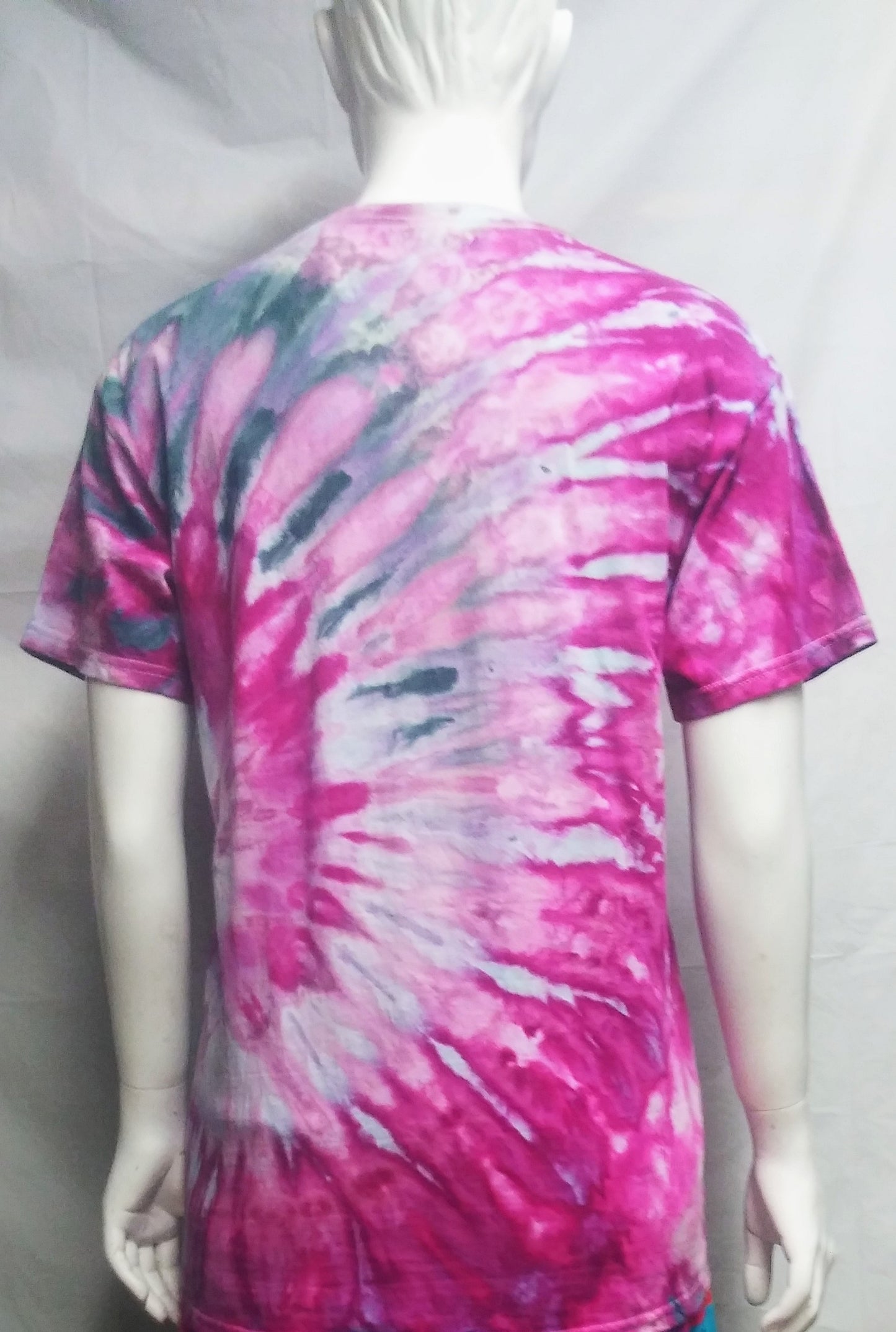 Tie dye medium Gildan t-shirt #1231